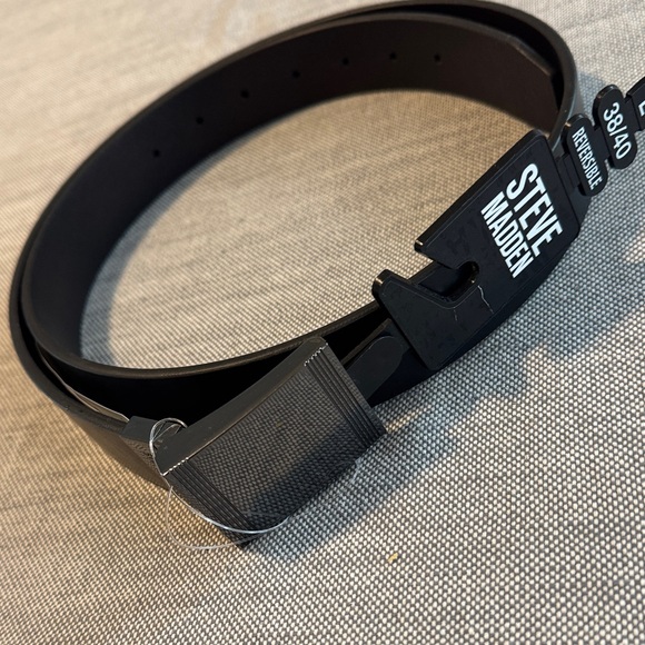 Steve Madden Other - Steve Madden Textured Black Leather Belt with Modern Buckle